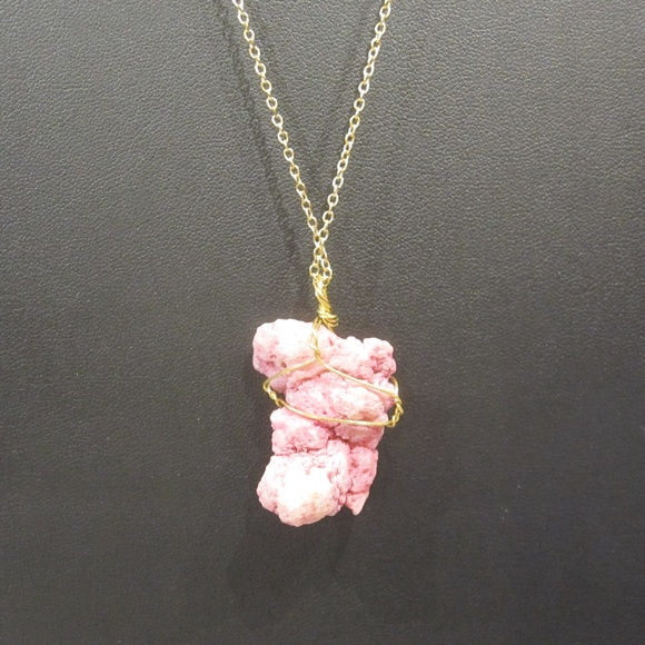Pink Raw Druzy Pendant Necklace - Picture 4 of 6